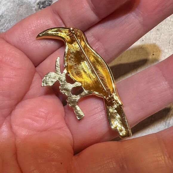Vintage Toucan Gold Enamel Rhinestone Brooch - Picture 5 of 5